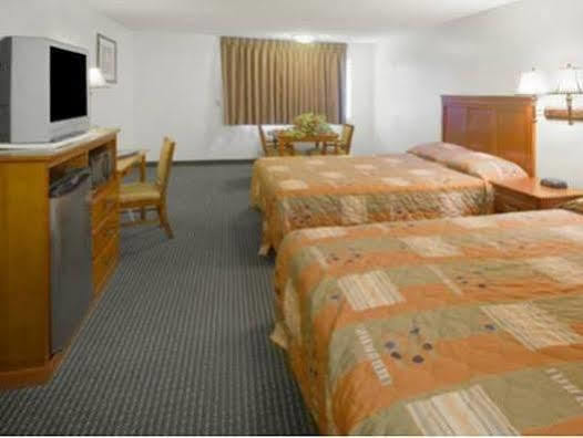 Americas Best Value Inn & Suites-East Bakersfield Exterior foto